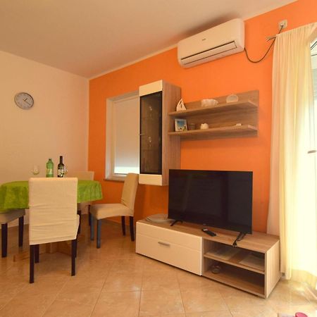 Apartments Cindric Малинська Екстер'єр фото