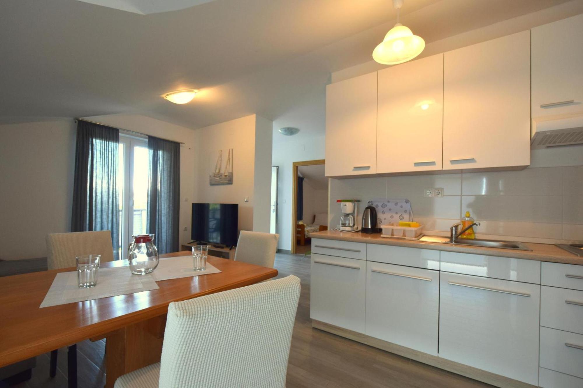 Apartments Cindric Малинська Екстер'єр фото