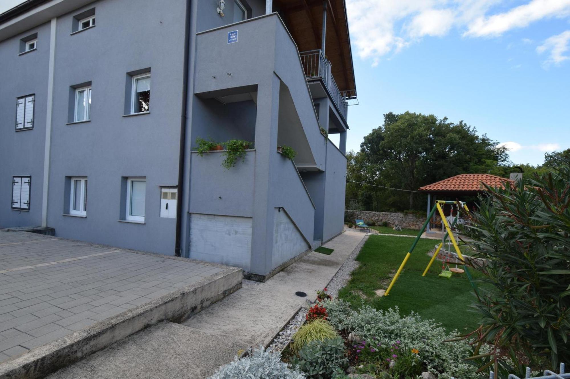 Apartments Cindric Малинська Екстер'єр фото